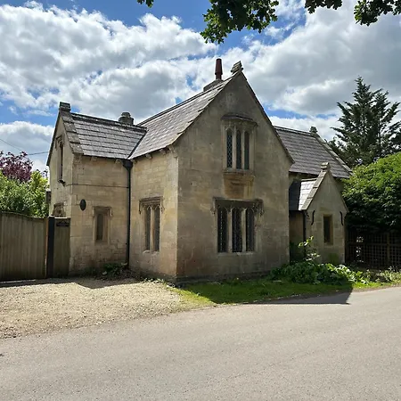 Trowbridge Lodge Exterior photo