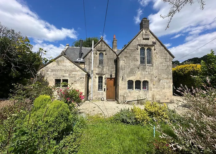 Trowbridge Lodge